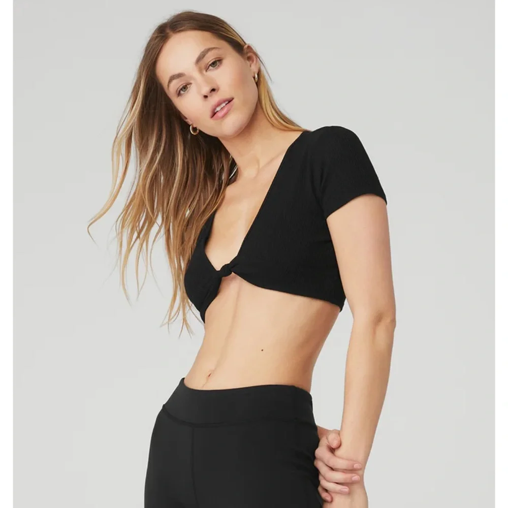 ALO Yoga Ribbed Knotty Short Sleeve Black_2